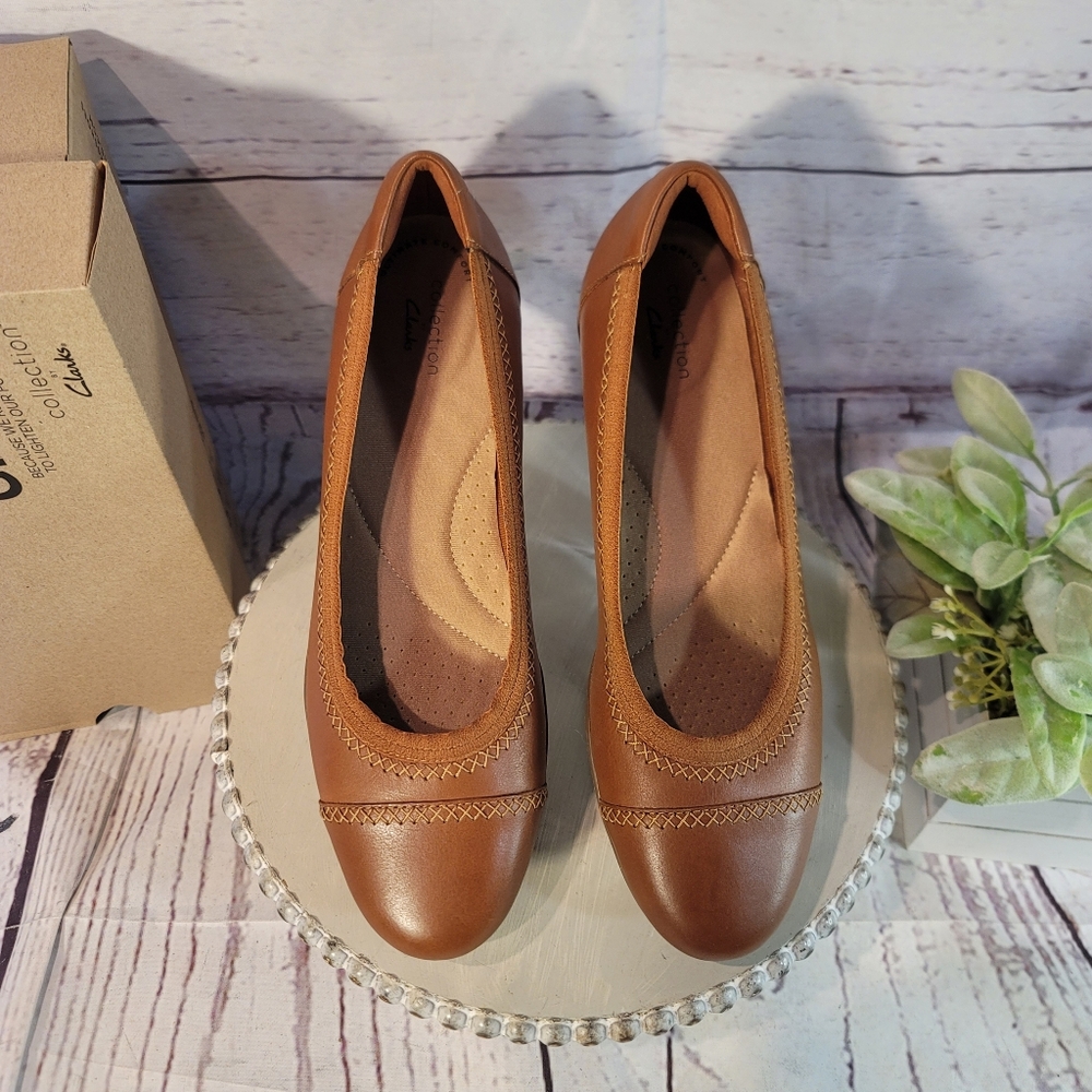 Clarks Collection Sara Bay Ballet Flats -Caramel- Brand New in Box - Picture 3 of 15